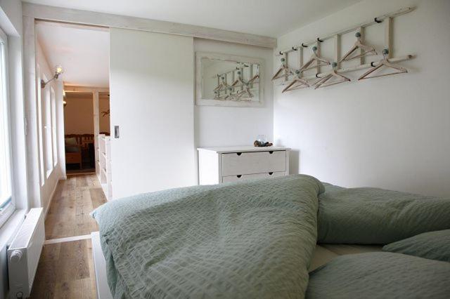 Inn66 Poolhaus Sundern Buitenkant foto